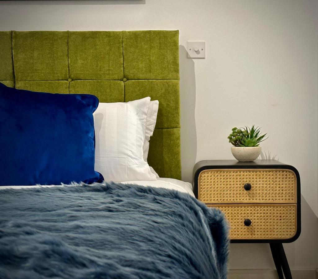 Serviced Apartments Nailsea Exterior foto
